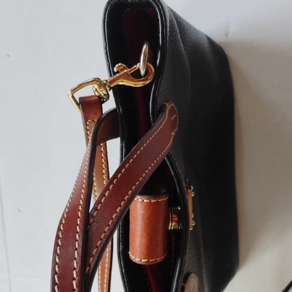 Dooney & Bourke Vintage Leather Tote - Picture 4 of 16